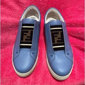 Vitello FF Rockoclick Slip On
Sneaker Size 10 Blue